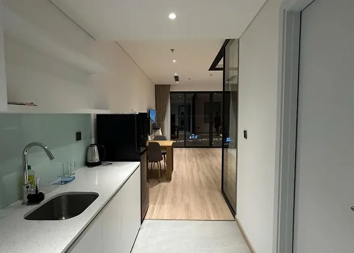 Elite By The Apartment *
