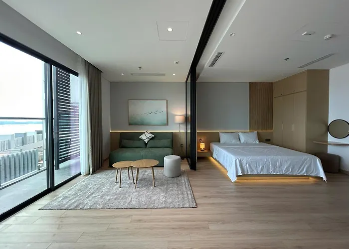 Elite By The Apartment Ha Long